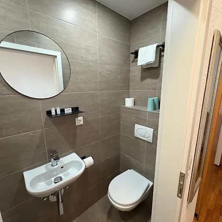 Inn Knezevic