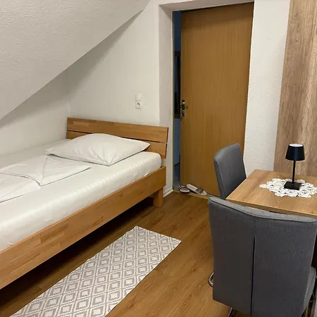 Knezevic Inn *
