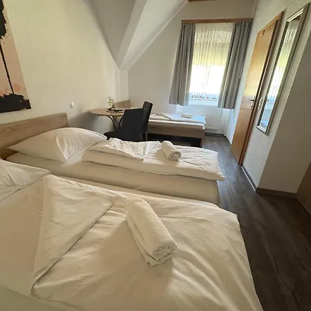 Knezevic Inn *