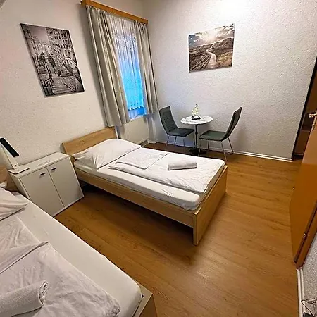 Knezevic Inn *