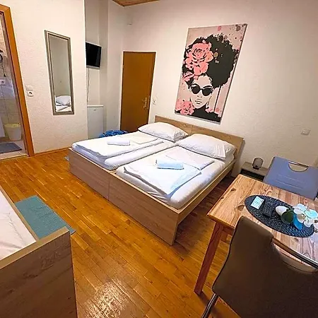 Inn Knezevic Leoben (Styria)