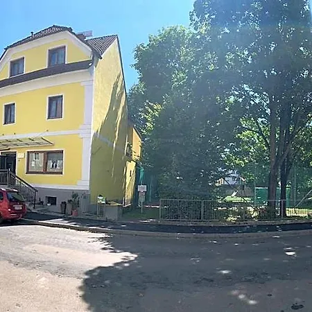 Knezevic Inn