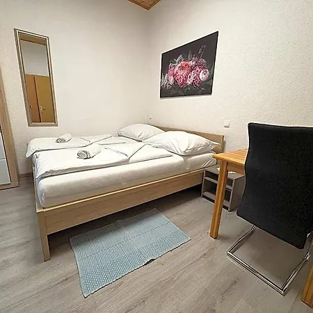 Knezevic * Leoben (Styria)