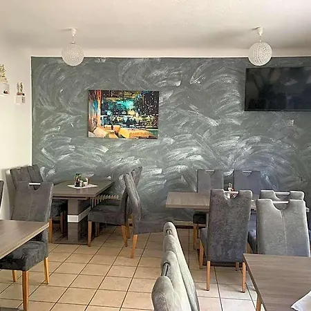 Knezevic Inn
